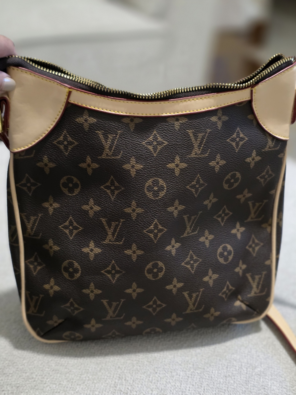 Louis Vuitton Monogram Crossbody Shoulder Bag in Brown